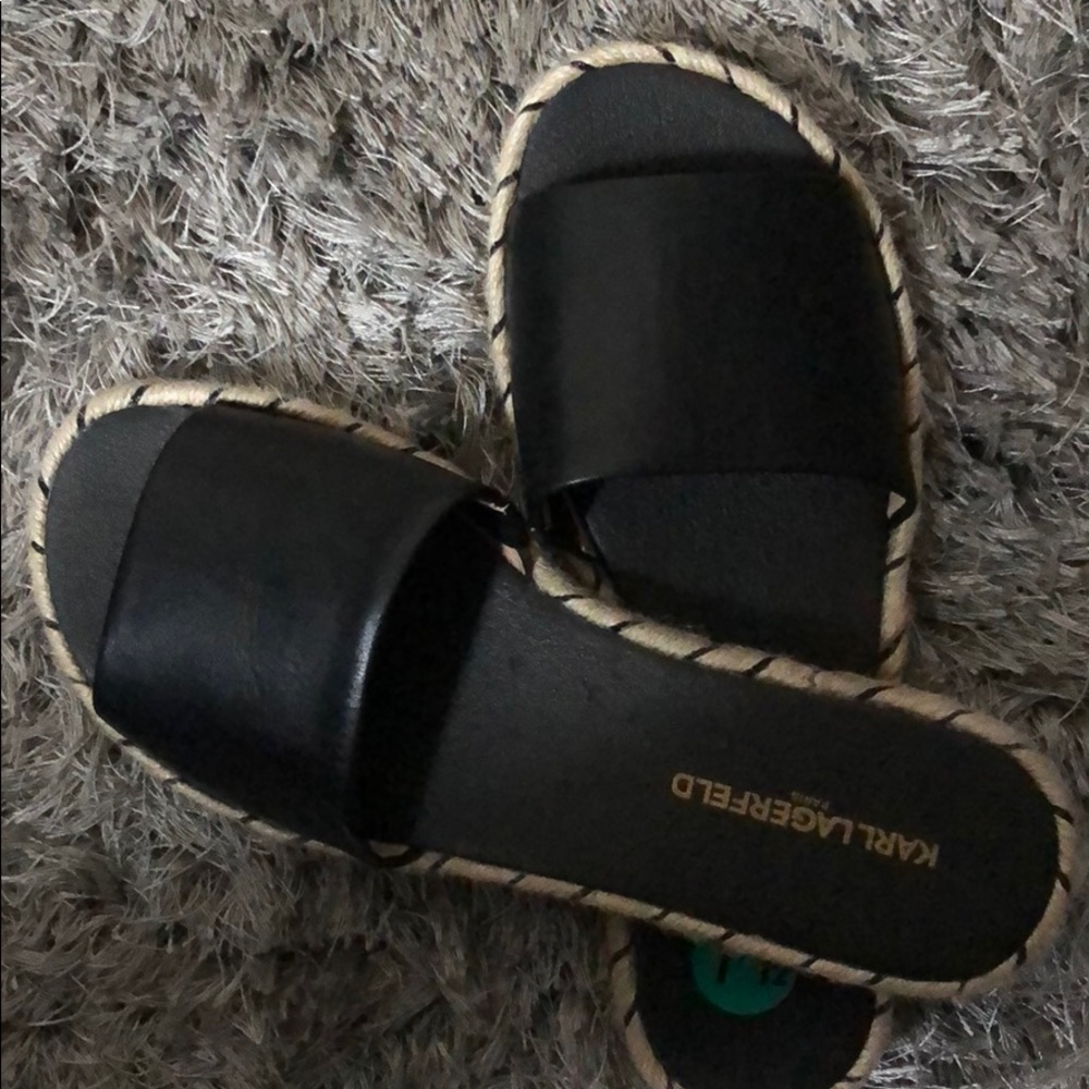 Leather sandal